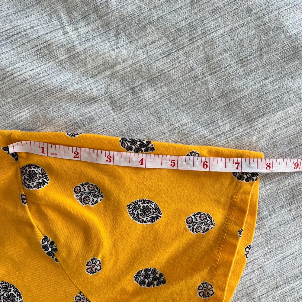 Ann Taylor Factory Yellow and Black Printed Short Sleeve Top - Picture 7 of 10